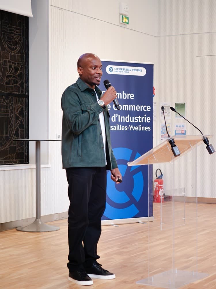 Whondy Drouode en conférence à la CCI Versailles-Yvelines